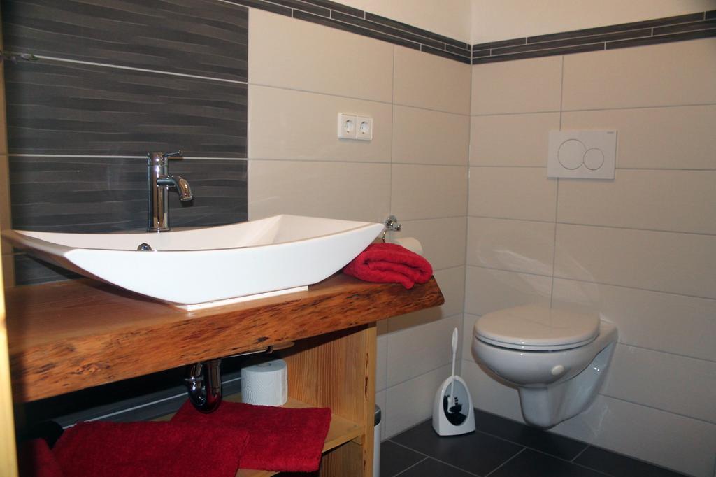 Haus Am Bergli Apartamento Herbolzheim Quarto foto