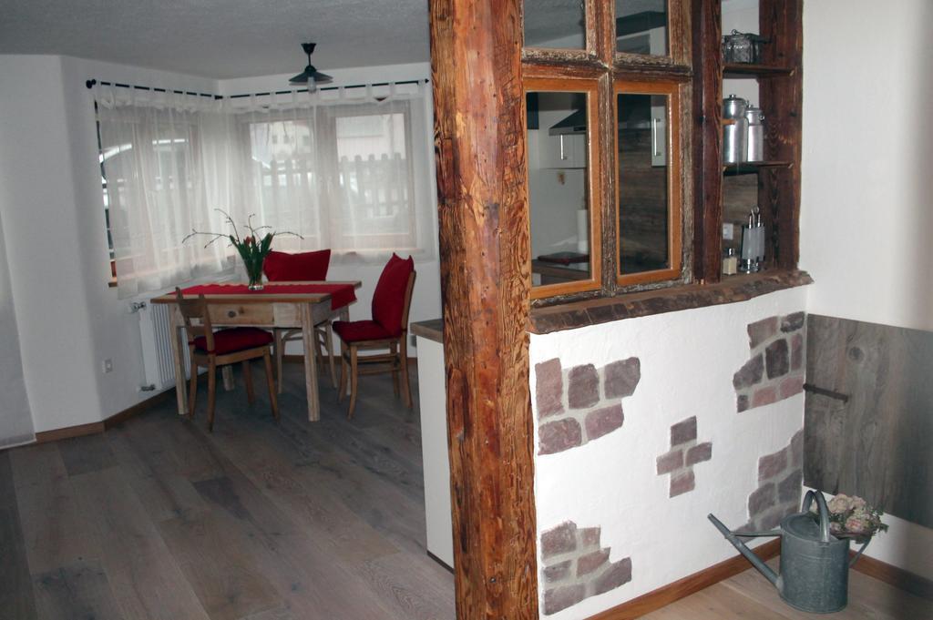 Haus Am Bergli Apartamento Herbolzheim Quarto foto